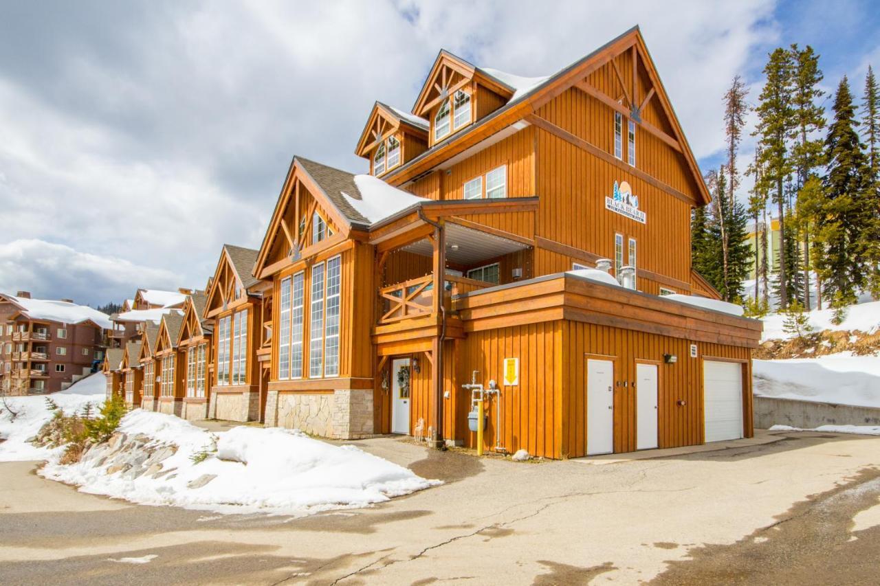 3 Bedroom 3 Bath Ski In Ski Out With Private Hot Tub Big White Exterior foto